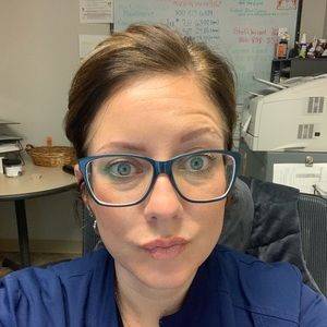 Meet your Posher, Crystal